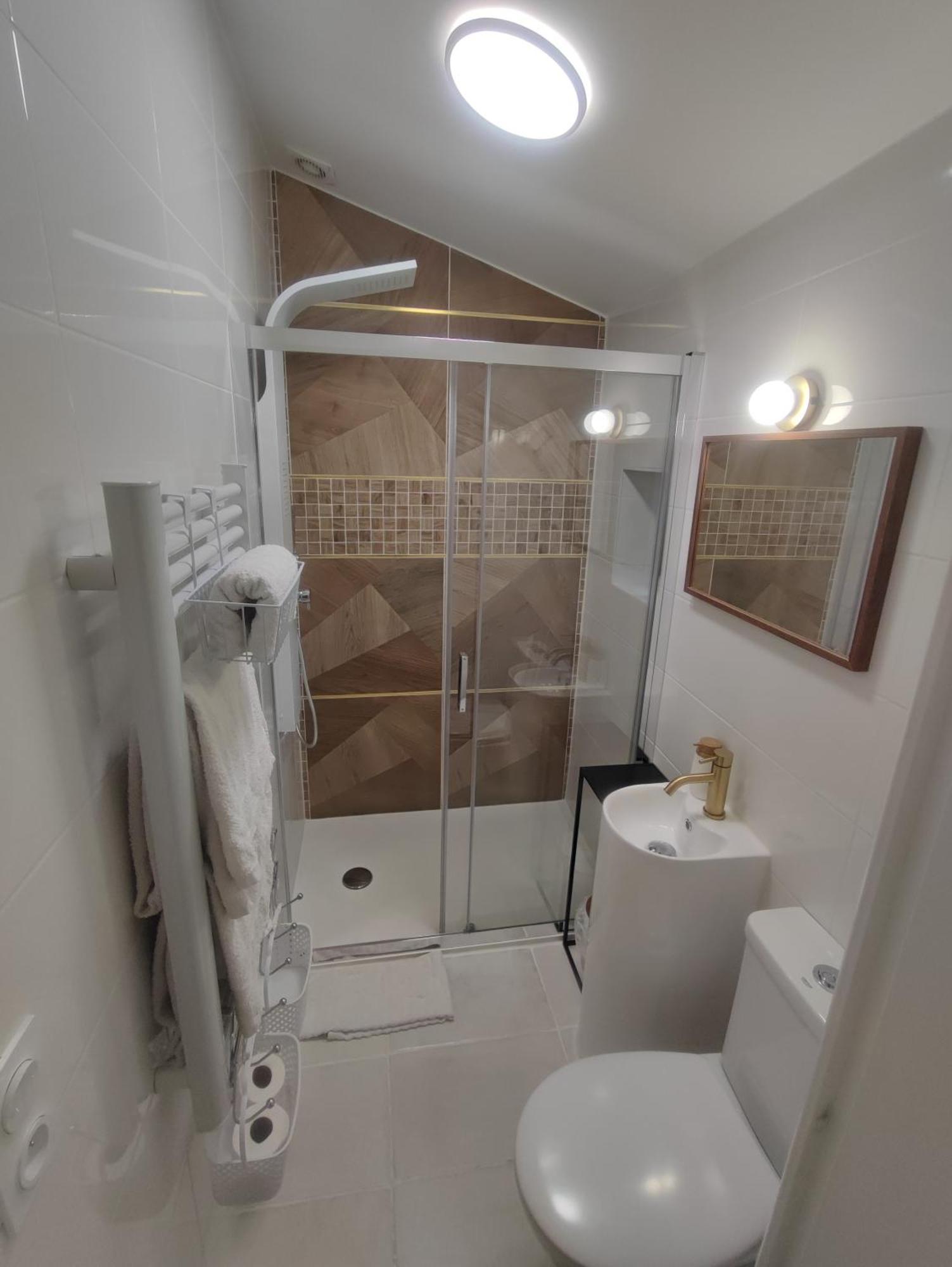 La Apartment *